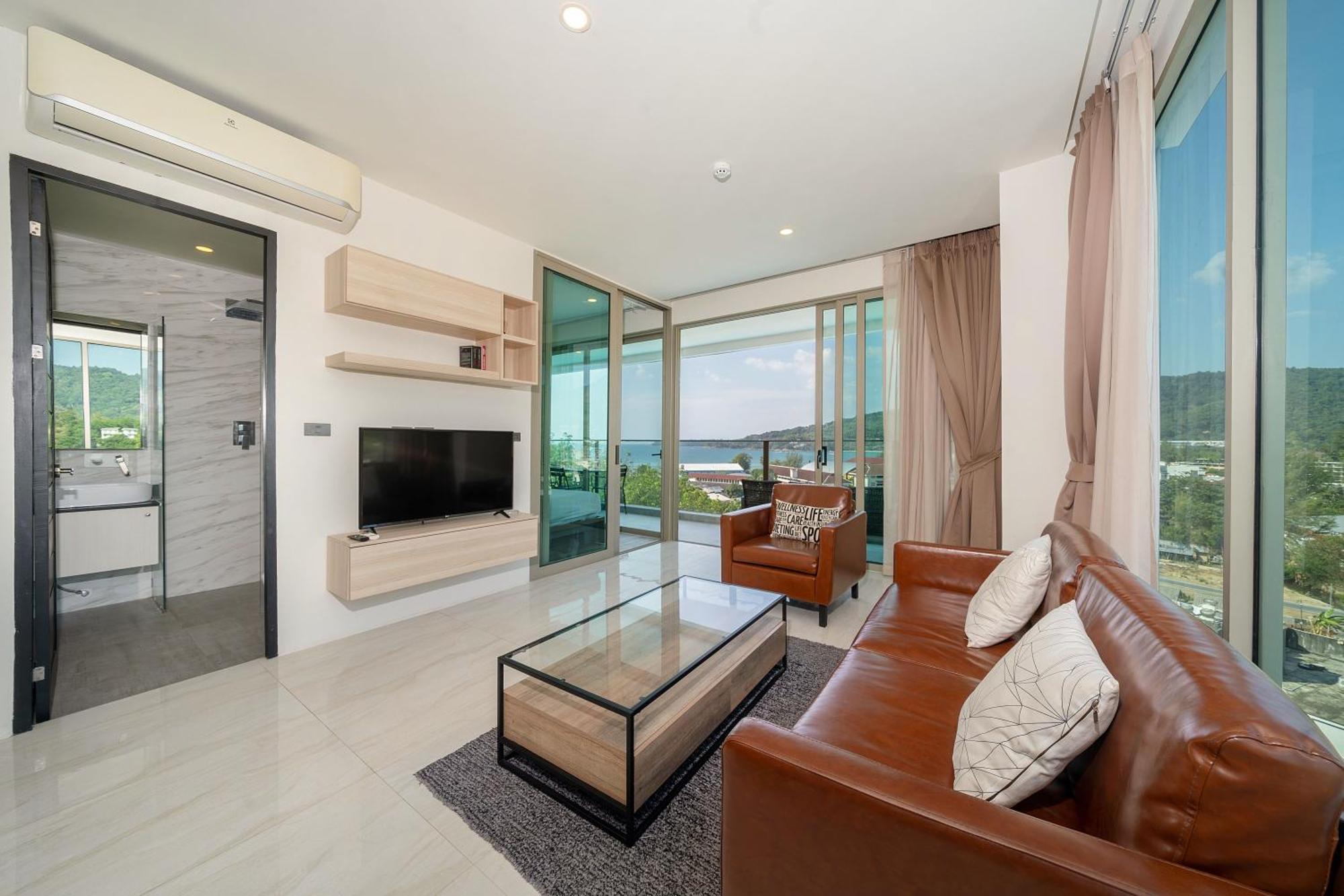 Sea View 2Br Apartment Oceana C35, Just 5 Min Walk To Pantai Kamala Bagian luar foto
