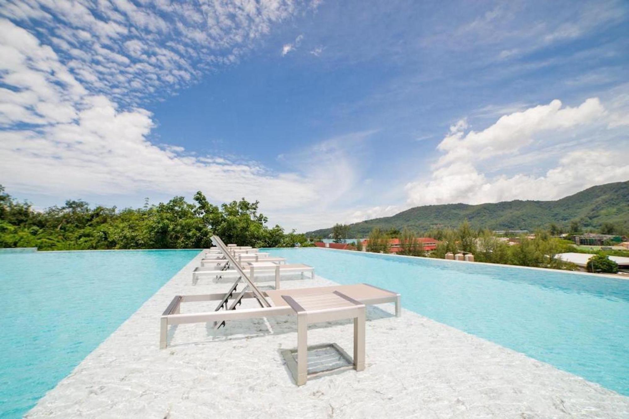 Sea View 2Br Apartment Oceana C35, Just 5 Min Walk To Pantai Kamala Bagian luar foto